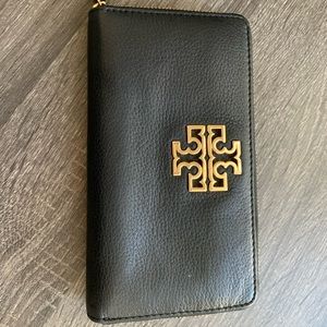 Tory Burch continental wallet
